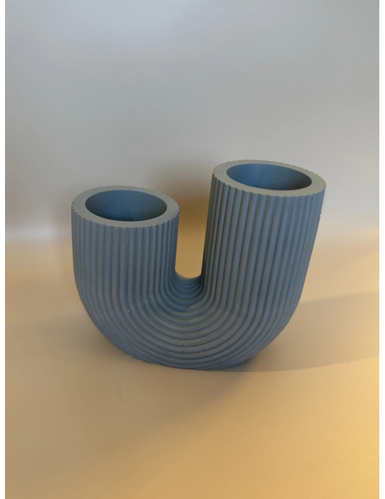 Le vase U pour fleurs séchées