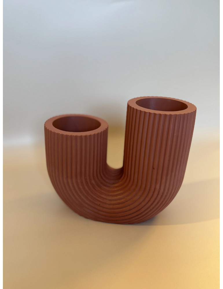 Le vase U pour fleurs séchées