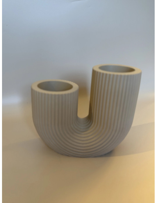 Le vase U pour fleurs séchées