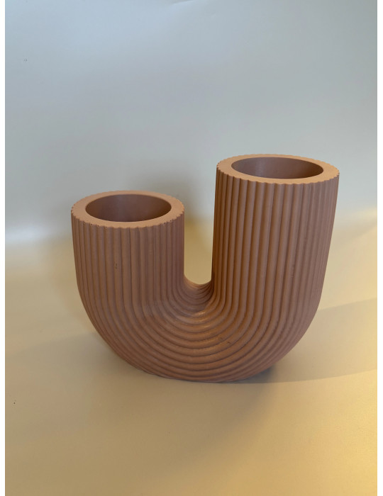 Le vase U pour fleurs séchées