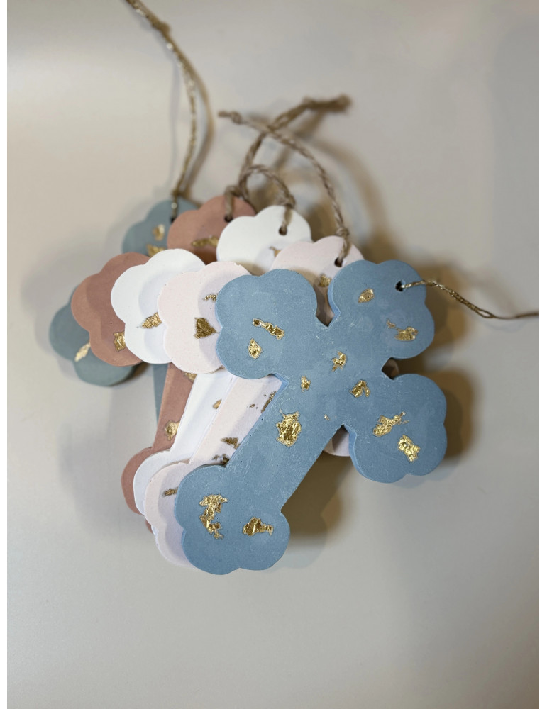 Croix aux éclats dorés