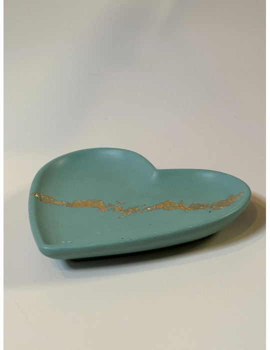 Le coeur coupelle à bijoux avec éclat doré