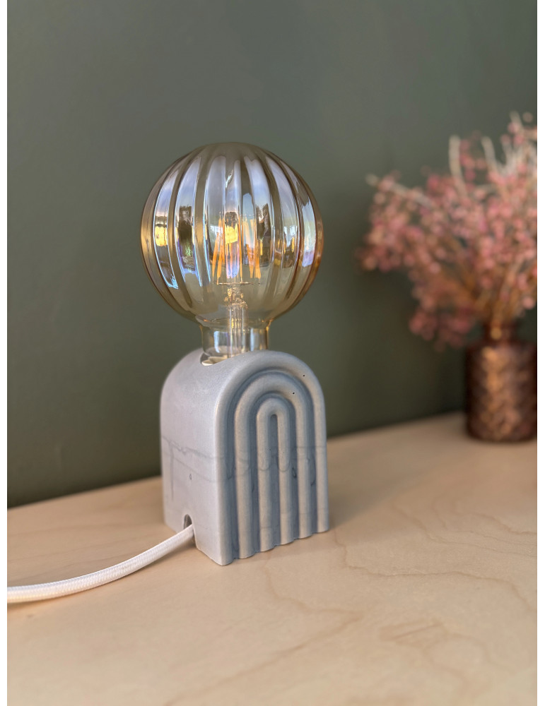 Lampe Ana- lampe sculpturale design en forme d'arche. Artisanale et écologique