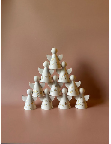 Ange blanc et doré en résine écologique 2