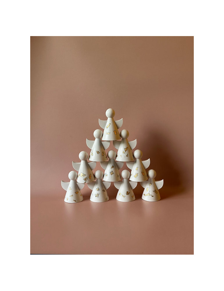 Ange blanc et doré en résine écologique