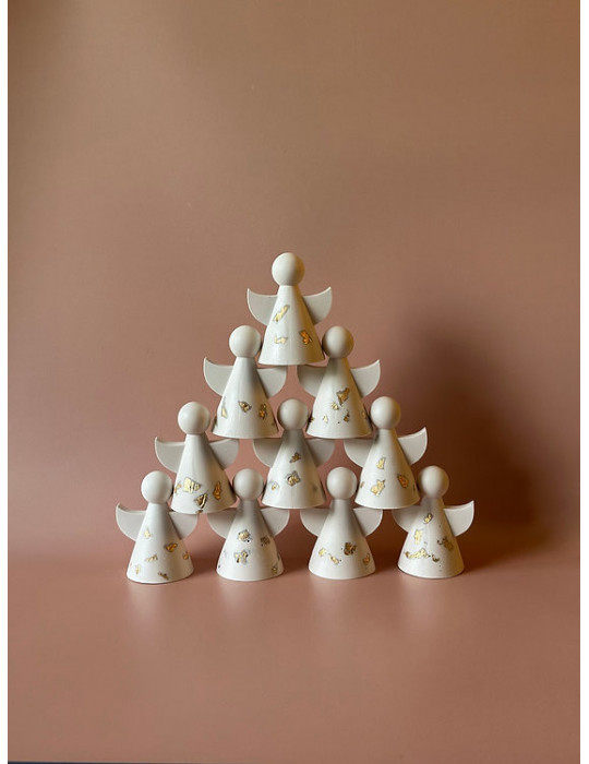 Ange blanc et doré en résine écologique