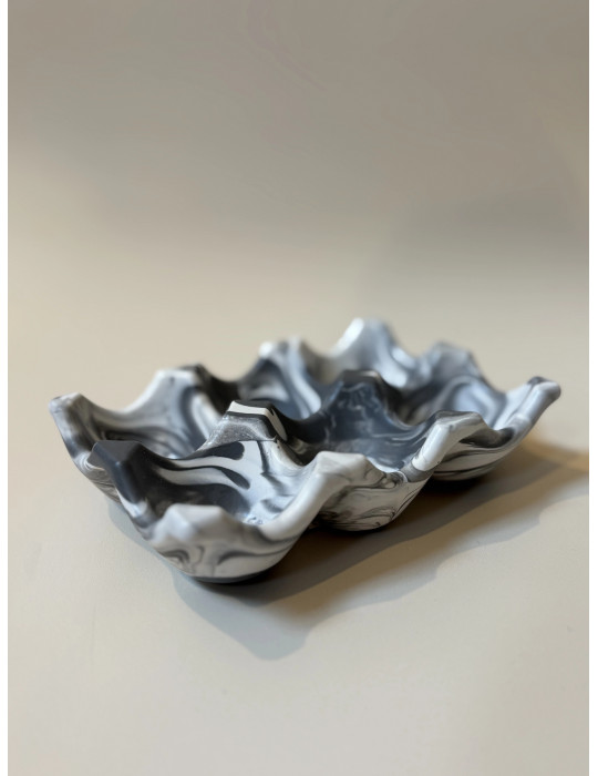 Boîte à oeufs design, pratique et élégante, elle apporte  une touche esthétique à votre cuisine.