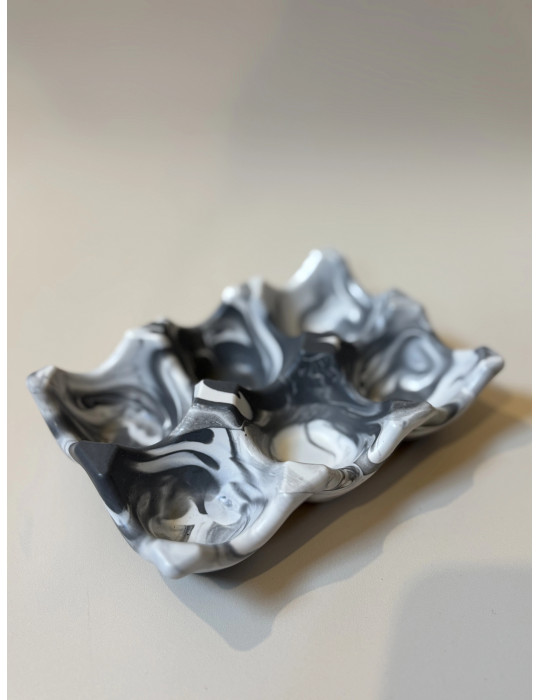 Boîte à oeufs design, pratique et élégante, elle apporte  une touche esthétique à votre cuisine.