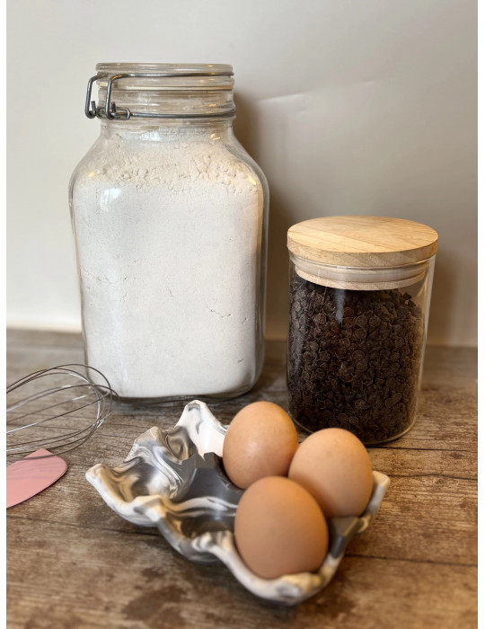 Boîte à oeufs design, pratique et élégante, elle apporte  une touche esthétique à votre cuisine.